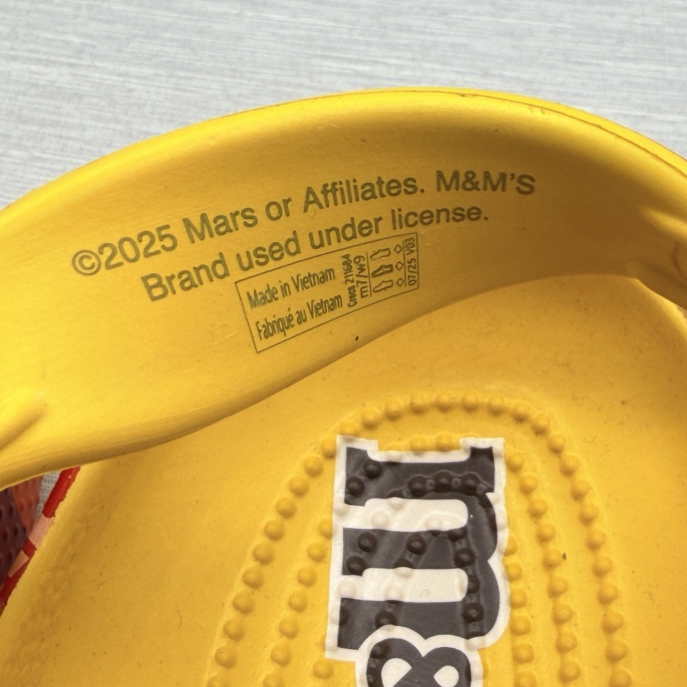 Crocs x M&M's Classic Clog Men's 7 Women's 9 Candy Colorful Limited Edition - Picture 7 of 8